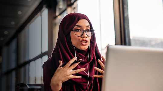 Professional Teamleader taking in a remote teams call